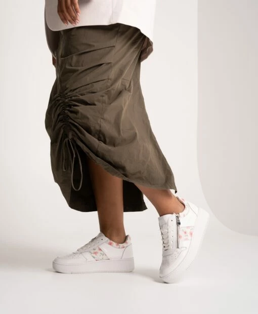 Roxy Sneaker -Merchant popular Shop Roxy Zip W White Rose Print3433 WEB